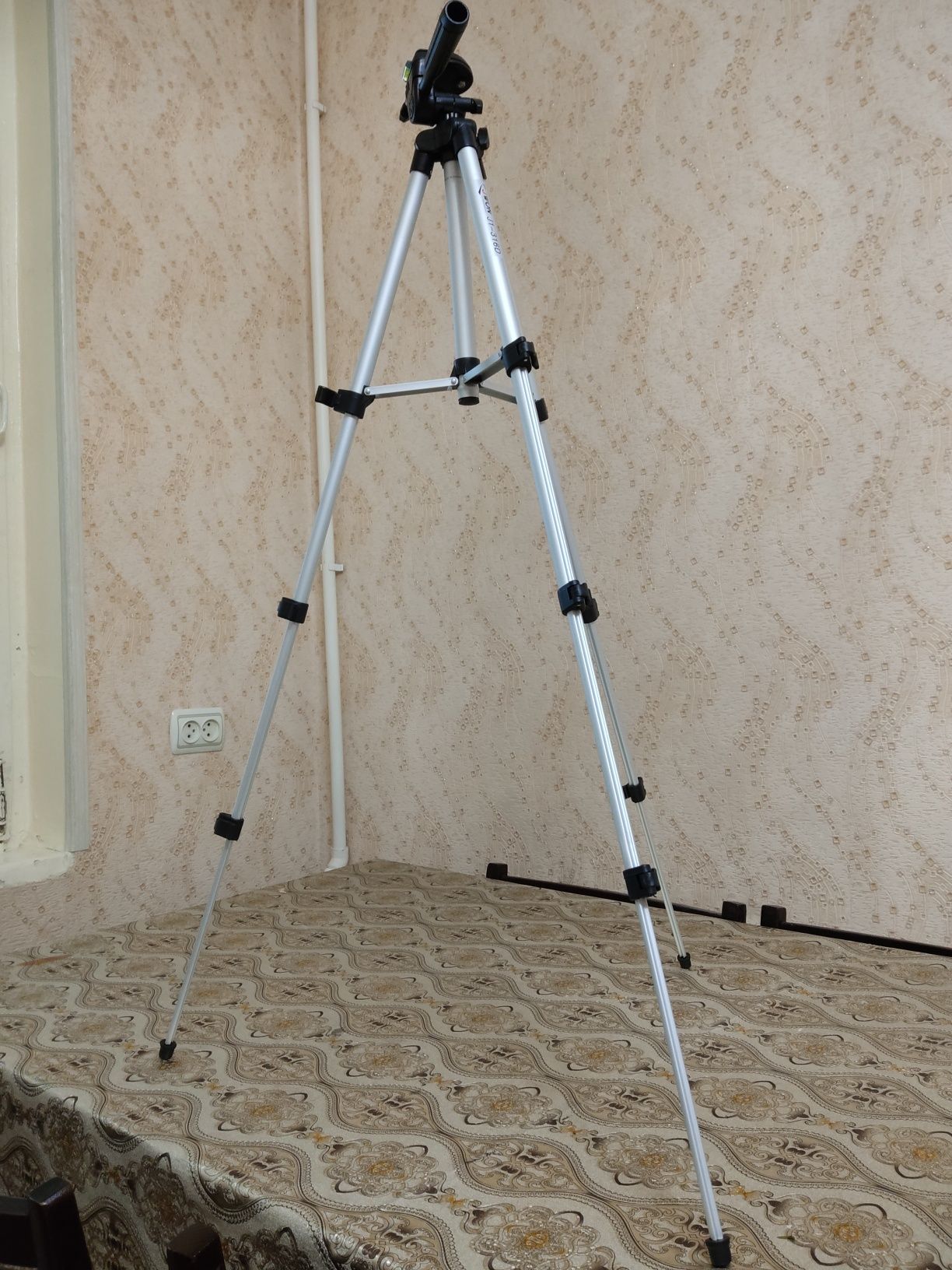 Shtativ telefonga