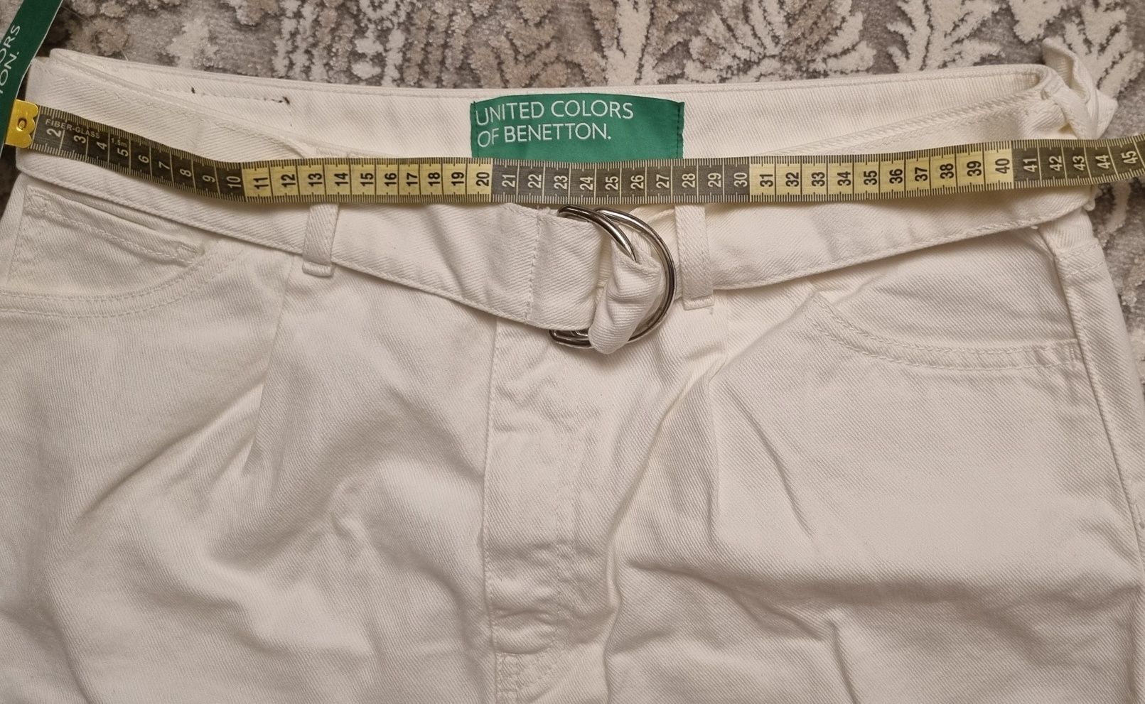 Джинсовая юбка бренда United Colors of Benetton