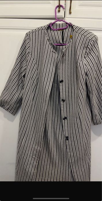 Продам платье плюс пиджак к нему комплект