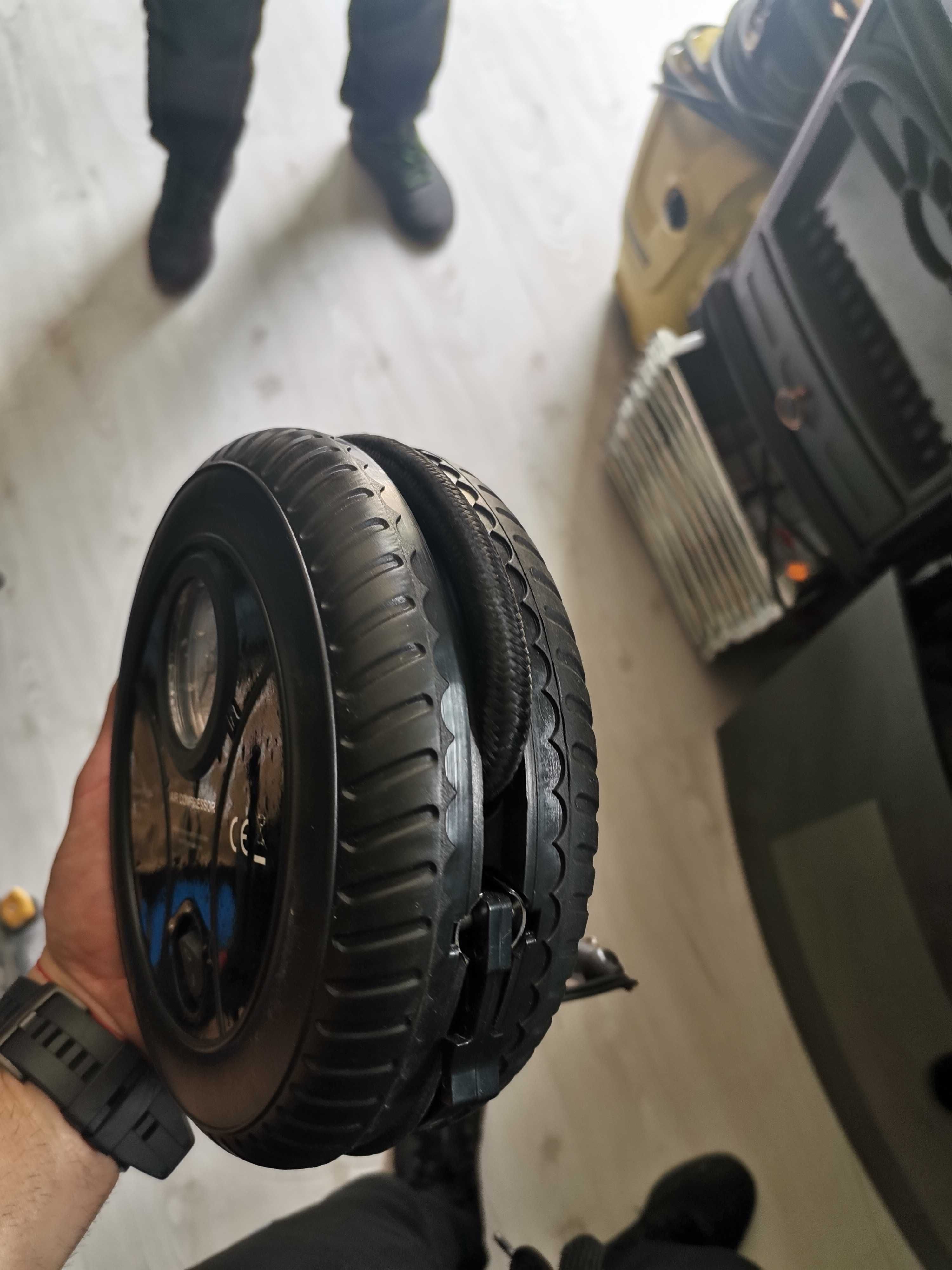 Компресор за гуми 12V