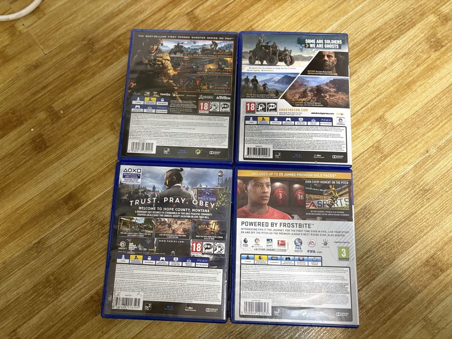 Vand 4 jocuri Ps4