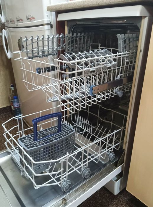 Съдомиялна Беко.