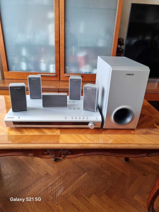 Система за домашно кино SONY DAV-DZ10