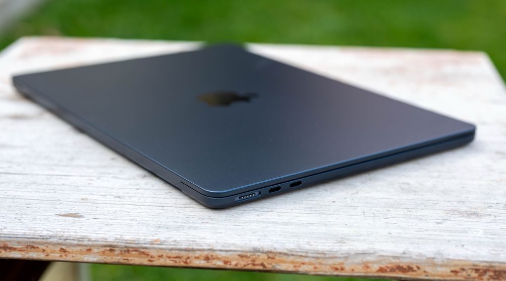 Продается идеальный MacBook M2 Air 15.3