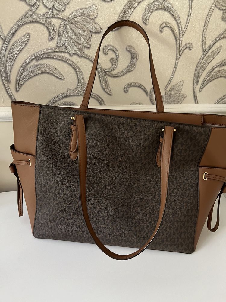 Сумка брендовая .michael kors.