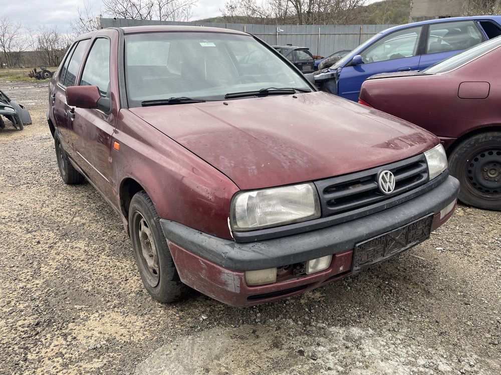 Vw Vento 1.8 75кс 1997г На Части