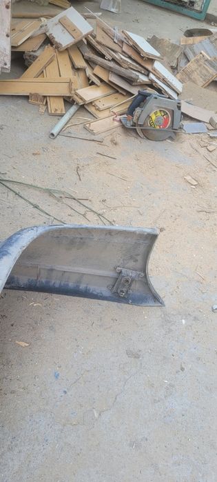 Продается задний бампер на пассат б3 седан