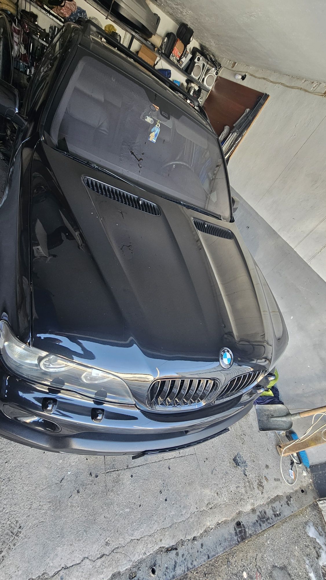 Продам капот 2 крыла x5 e53 рест