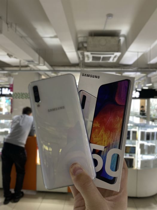 Samsung A50-128gb
