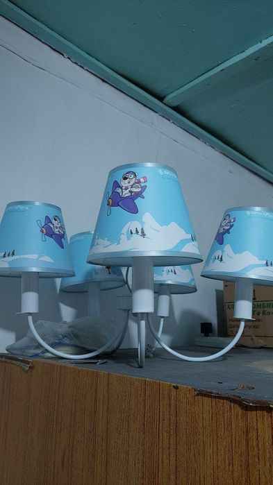 Продам люстры для детской комнаты