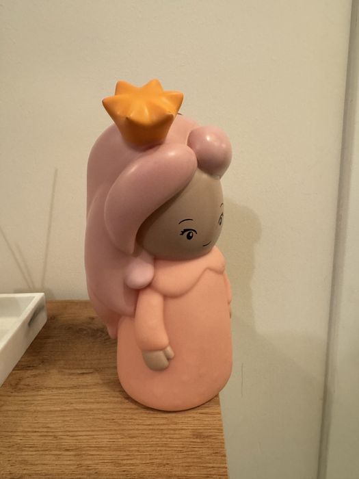 Голям кашон с играчки