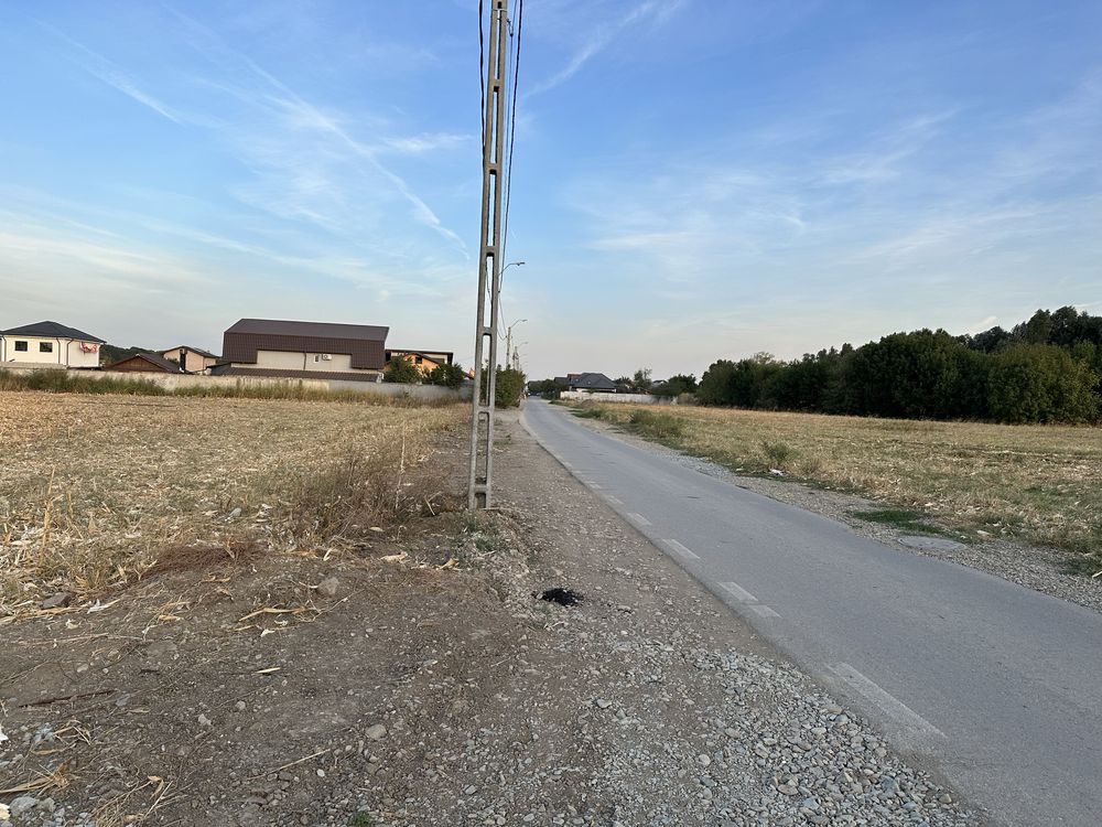 Vand sau inchiriez teren intravilan orasul Magurele!