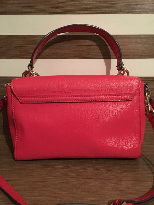 Guess чанти оригинал