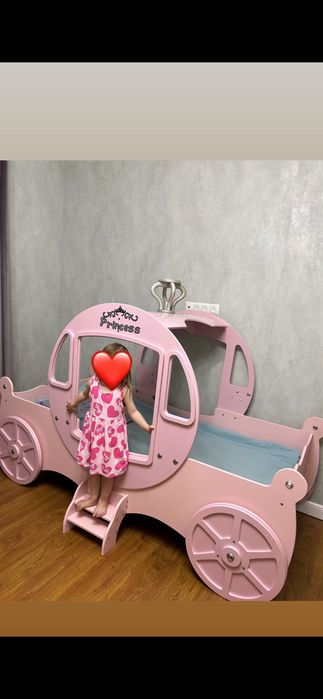 Кровать розовый для принцессы