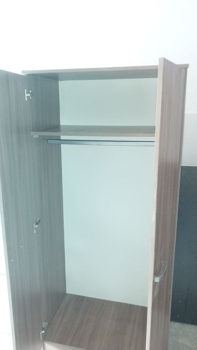 Шкафы для одежды