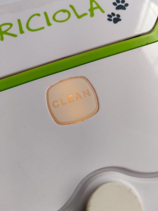 Aspirator robot Ariete citiți anunțul