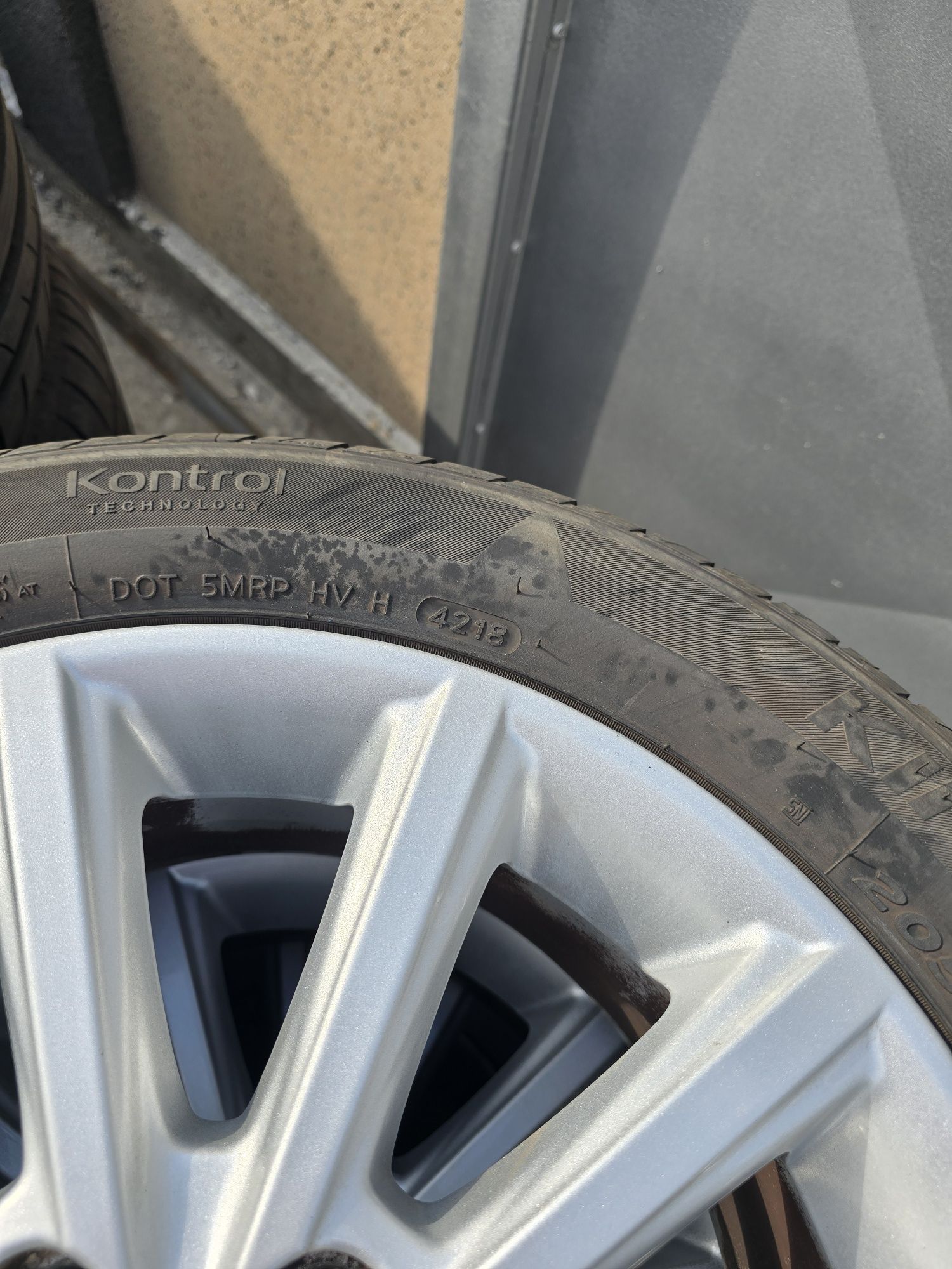 4 Броя 205/55/16 Hankook 2x6mm 2x5,5mm