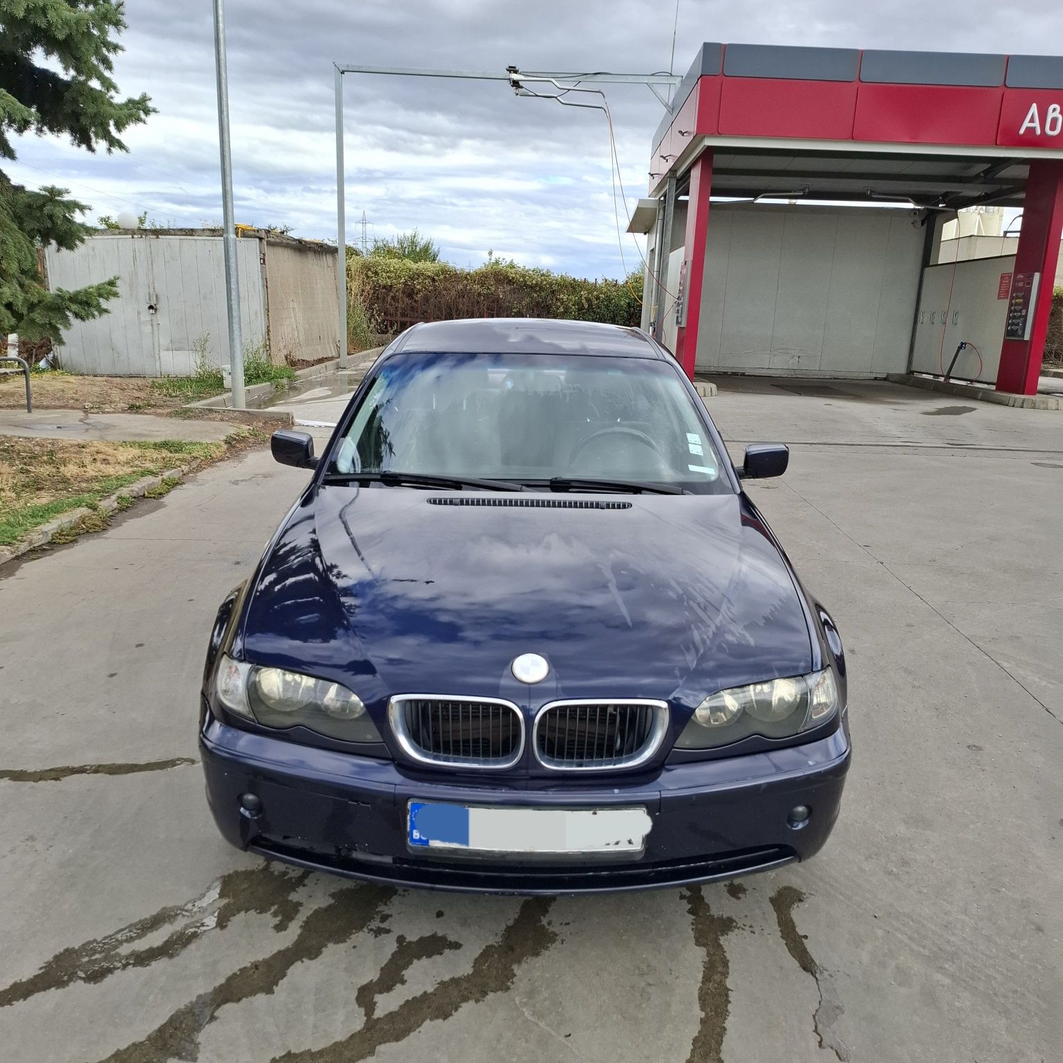 Продавам BMW 320 - 3500лв.