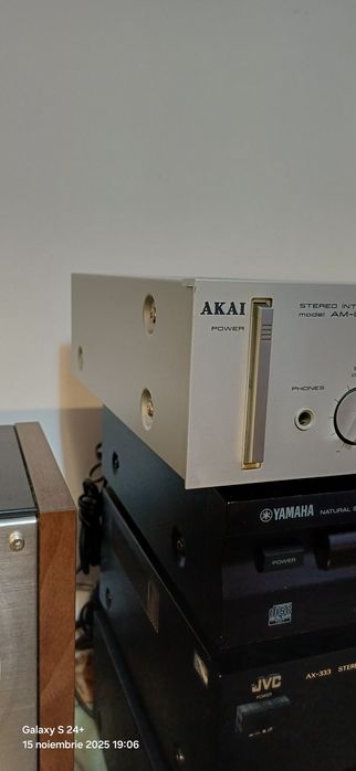 Amplificator Akai AM-U310 defect