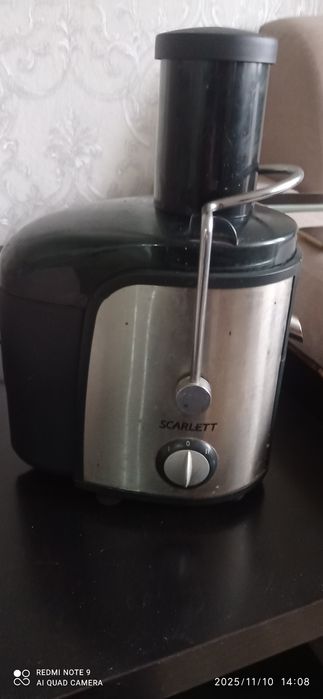 Продам  Соковыжималку. Скарлетт