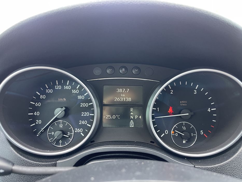 **Mercedes ML * 4x4   **