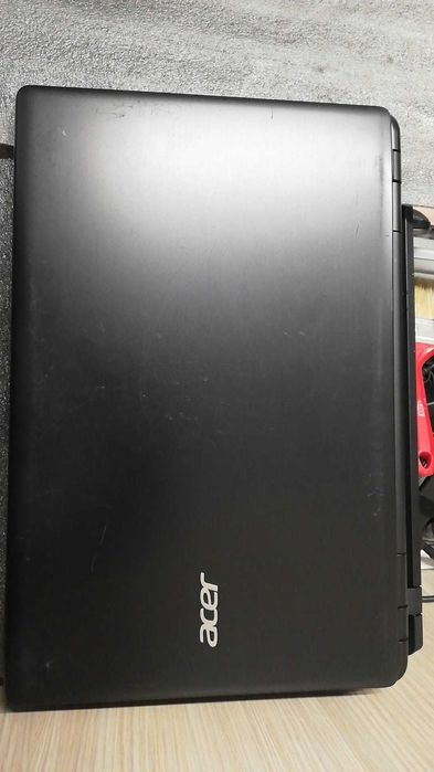 Acer Aspire E5-551 AMD A10 6GB RAM HDD 1TB Radeon R6 15.6 baterie ok