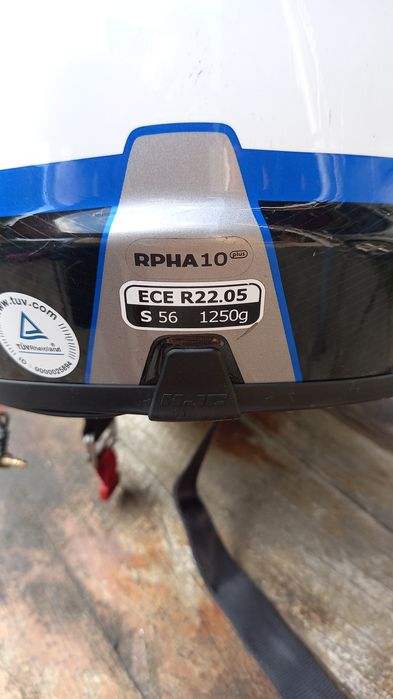 Каска X-lite 802RR Ultra Carbon S и  HJC RPHA 10 PIM S-56