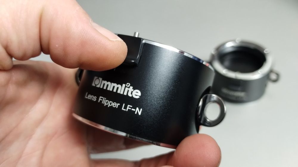 Commlite lens flipper Nikon LF-N