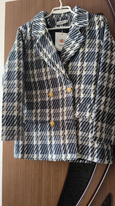 Продам пиджак новый