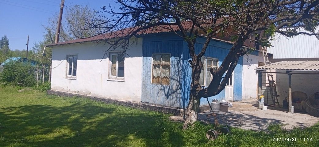 Срочно Енбекшиказахский район в селе Тескенсу продается полдома