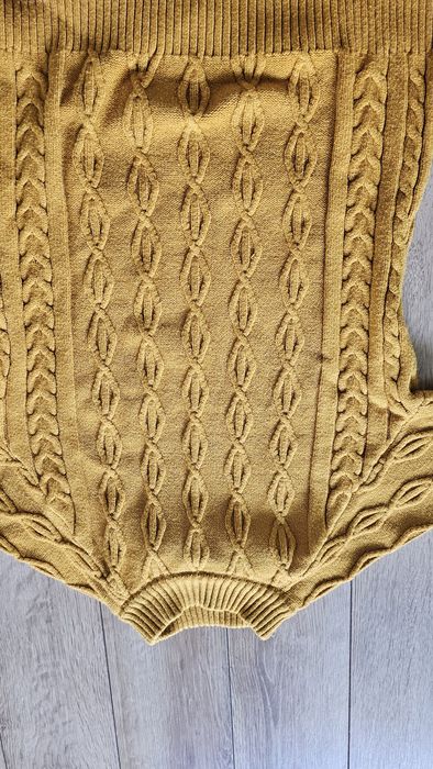 Дамски пуловери размер М