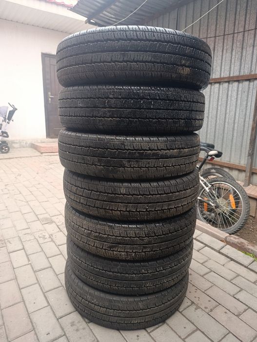 Продам шины на газель всесезенная