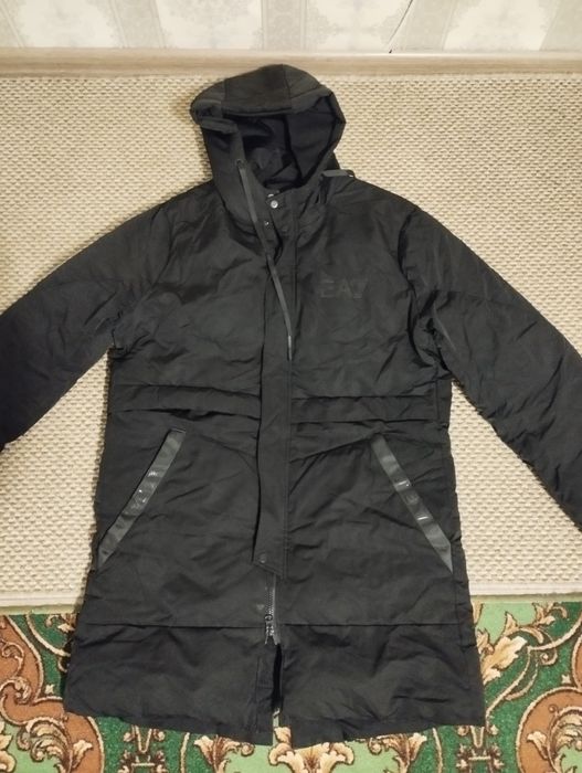 Продам зимнюю куртку