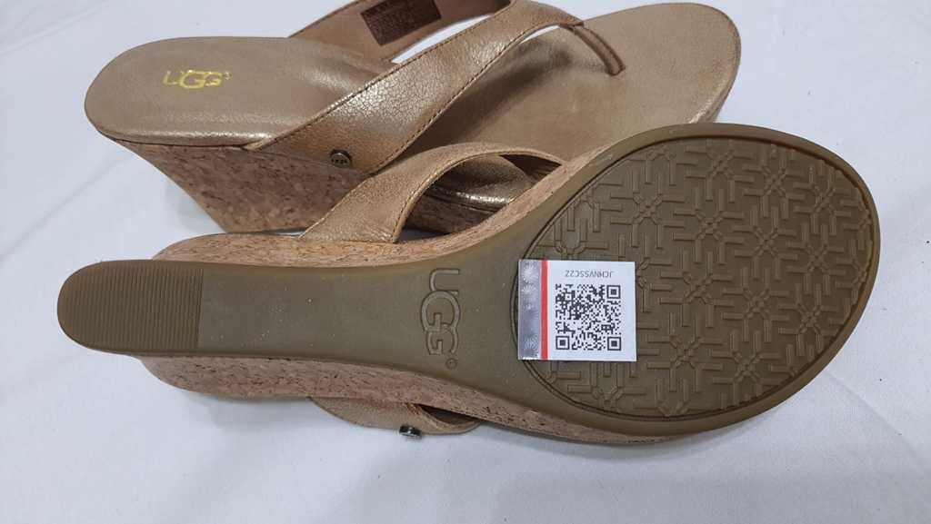 Saboti full piele de la UGG absolut originali marimea 39