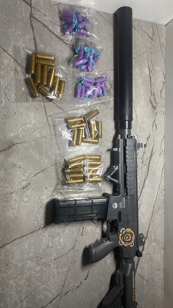 Игрушечный автомат (Нерф, Nerf)