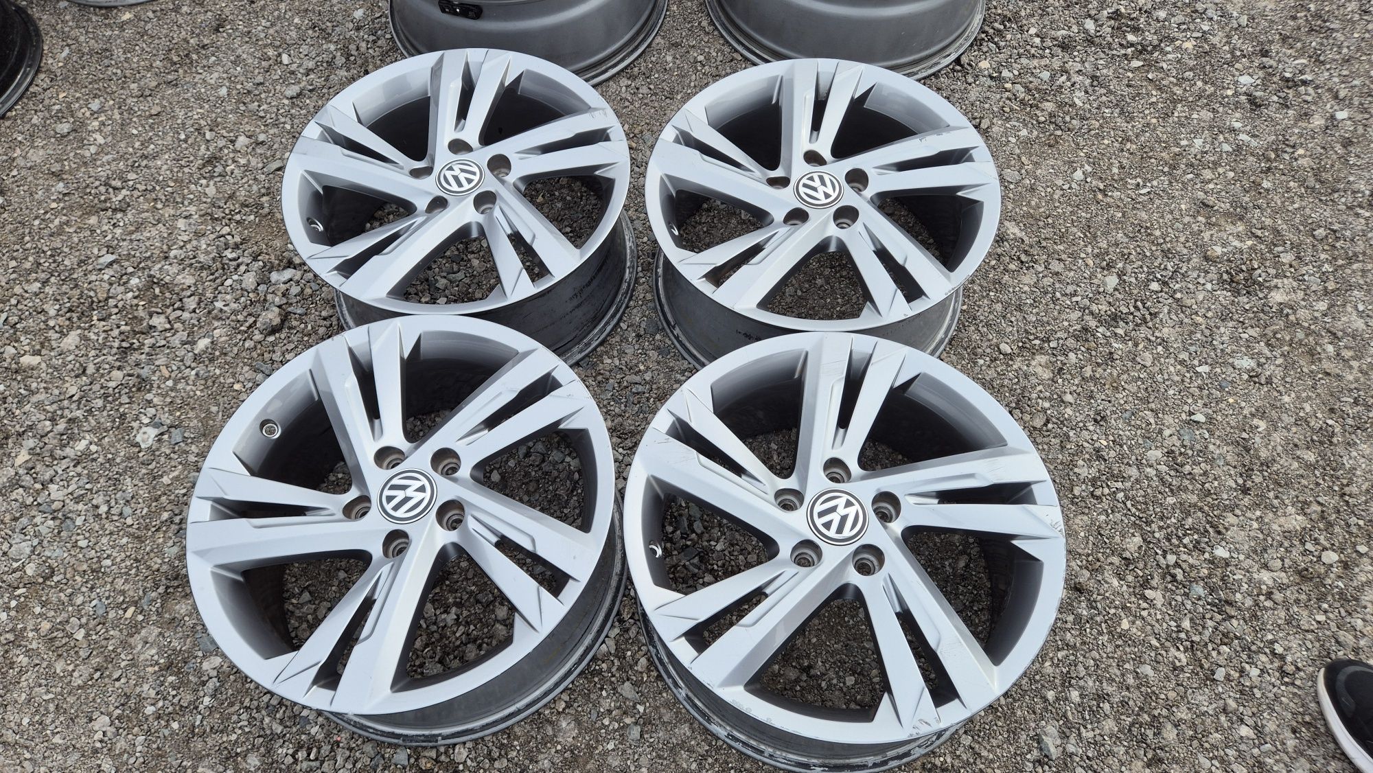 Оригинални джанти Фолксваген 5/112 VW Golf 8 R line 5x112