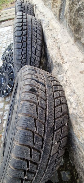 Vând jante tabla +cauciucuri