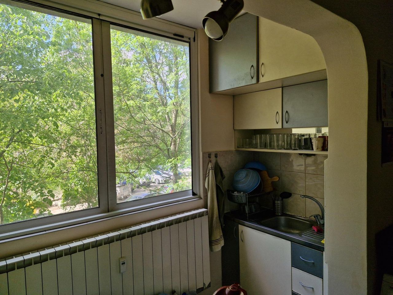 Дава се под наем Тристаен апартамент в София, Дианабад - 100 кв.м за 750 € - Снимка #2