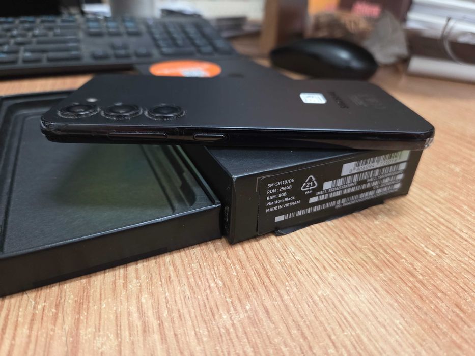 Samsung s25 12GB cu 128GB