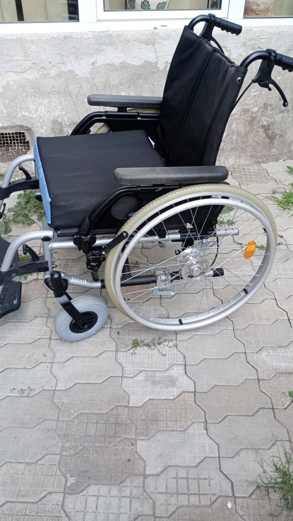 Scaun pentru persoane cu dizabilități