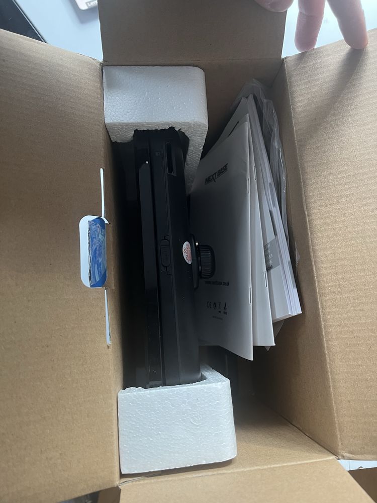 Телевизор за кола 9” next base in-car dvd player