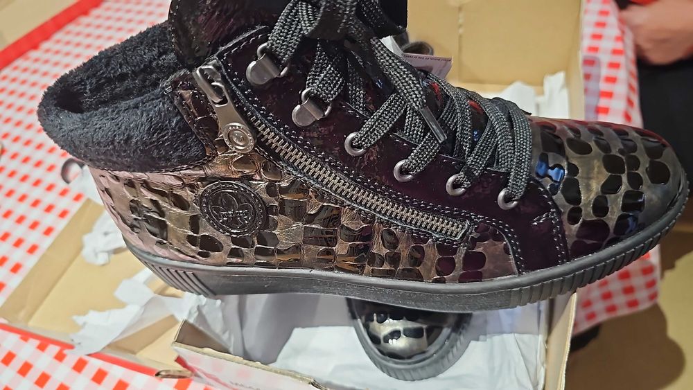 Ghete din piele naturala RIEKER!