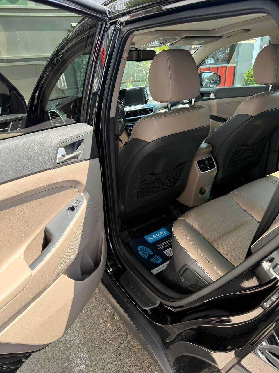 Hyundai Tucson 2020 года с пробегом 67.000 в полном пакете.