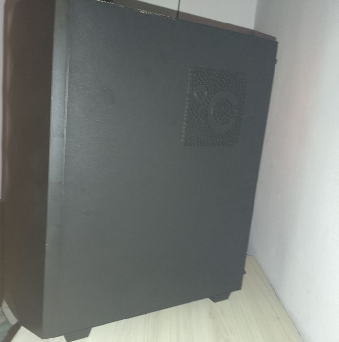 Чисто нов геймърски компютър – RX 5700XT, Ryzen 5, 16GB RAM, 1TB SSD