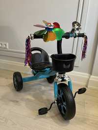 Трехколесный детский велосипед  новый