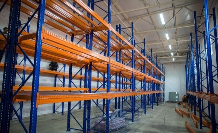 Rafturi metalice industriale