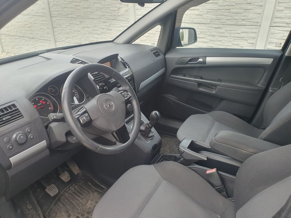Opel zafira 1.7 diesel 2011