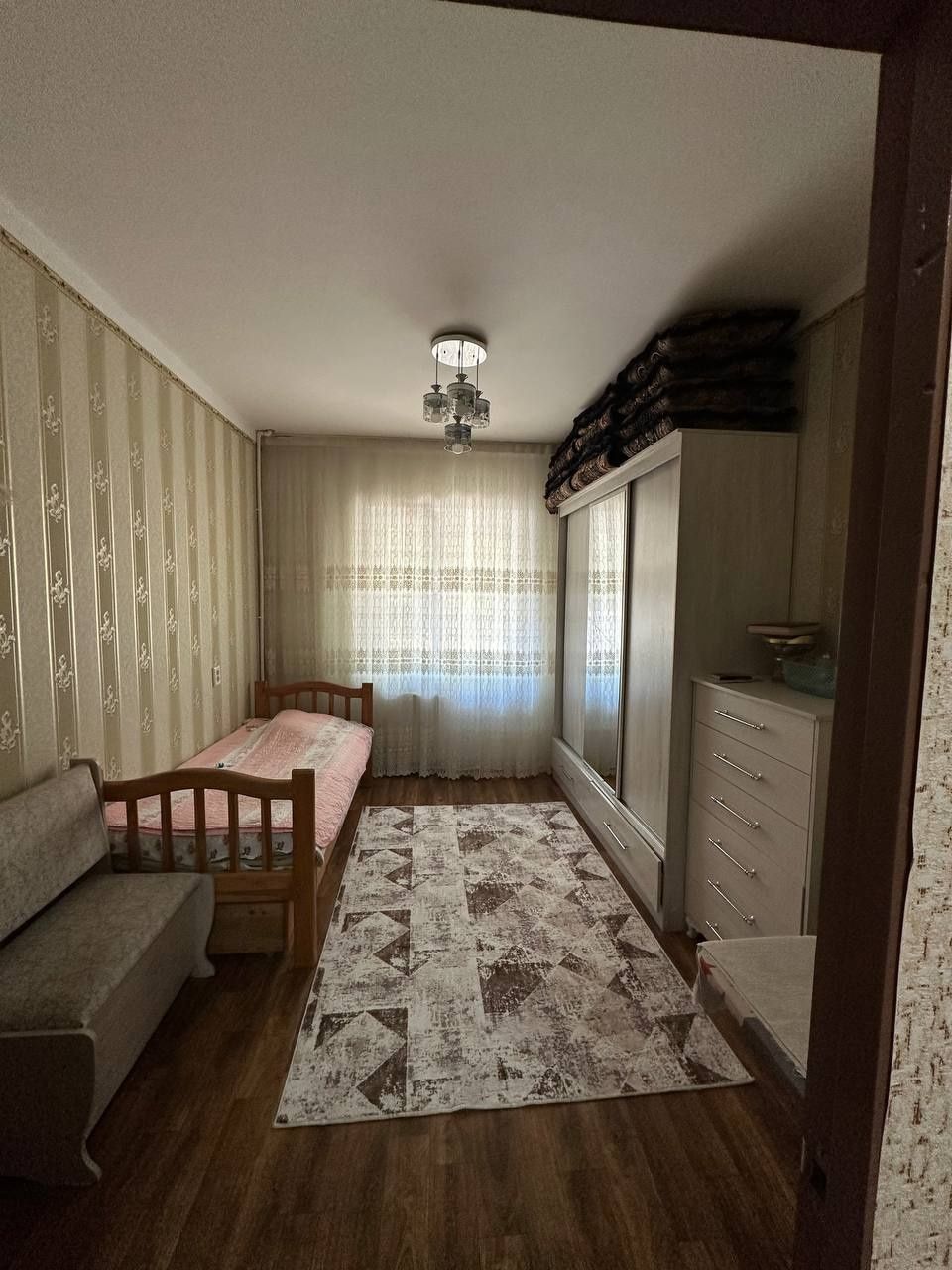 Продаётся 2х ком квартира 8 микрорайон 50 дом