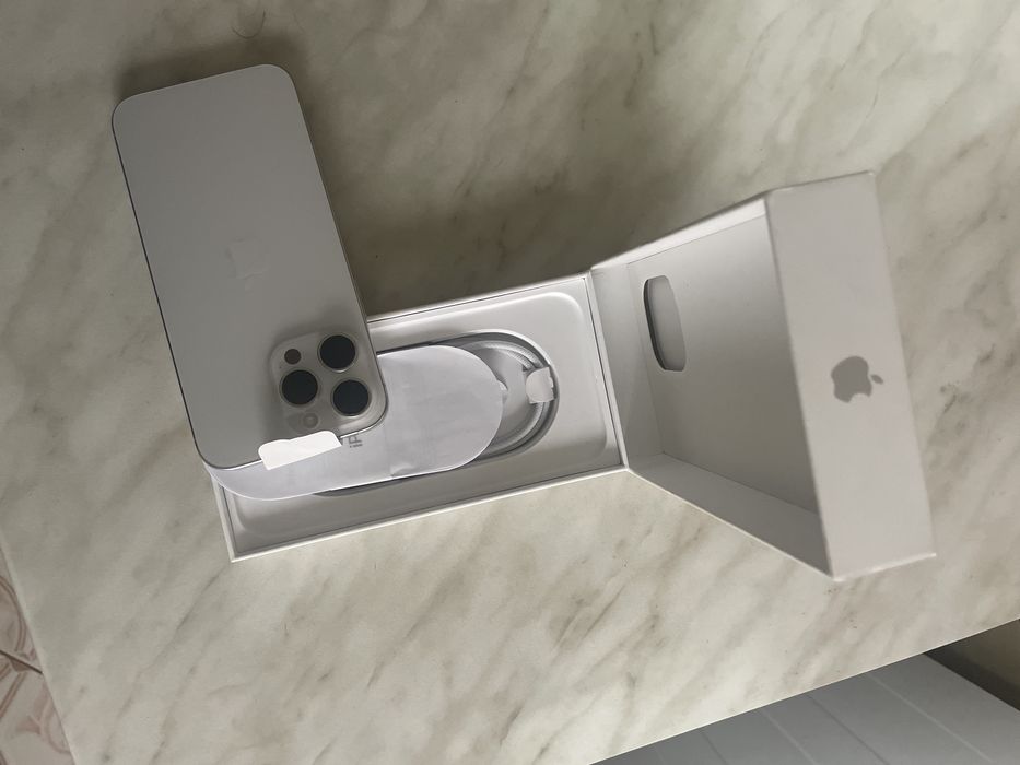 Iphone 16 ProMax ALB .