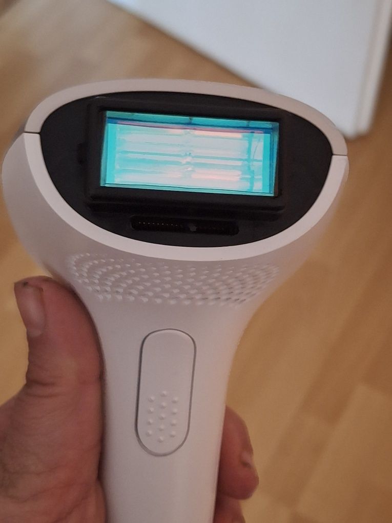 Епилатор Philips Lumea